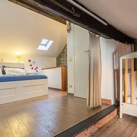 Casa Al Di In Riva بيت للعطل تْشيرنوبيو