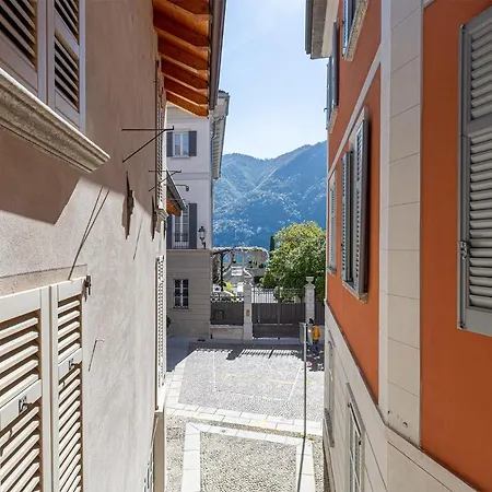 Casa Al Di In Riva تْشيرنوبيو